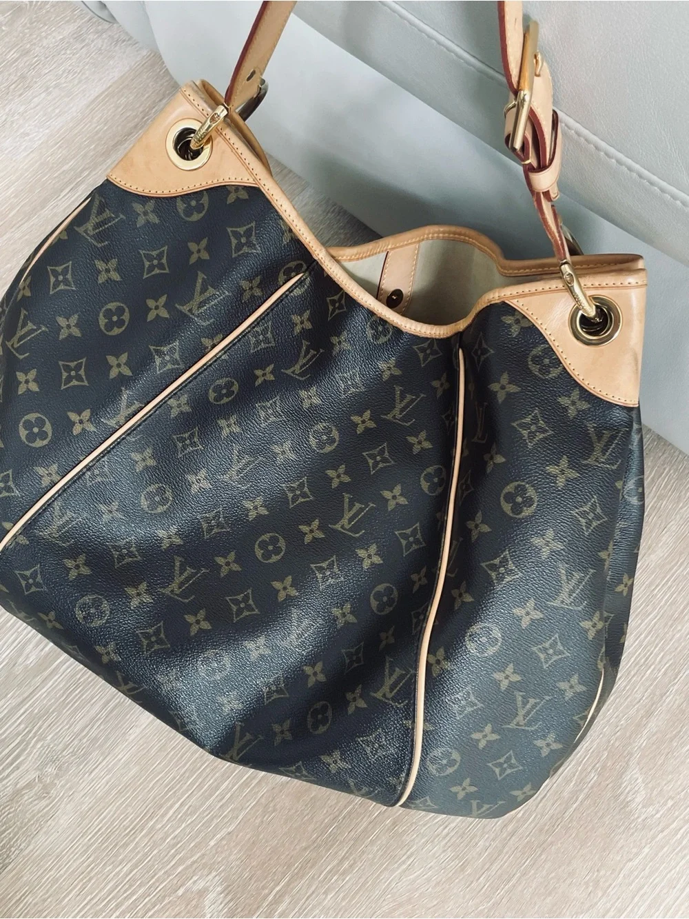 Authentic Louis Vuitton Galliera  GM
